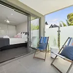 Stylish Boutique Apartment By The Beach