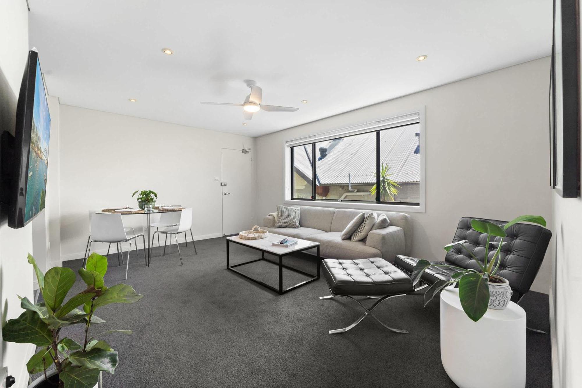 Stylish Boutique By The Apartment